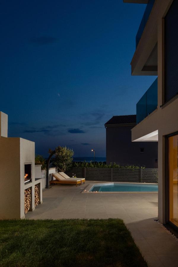 Luxury Apartment Marco Polo With A Private Swimming Pool With Salt Sea Water Punat Exterior foto